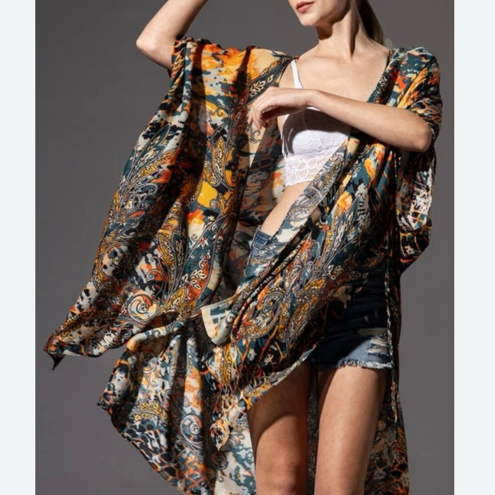 NWT kimono ruana exotic bohemian flowy one size perfect for beach, arm cover OS
